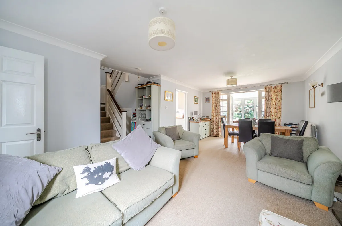Storrington, RH20 3NZ, photo 3