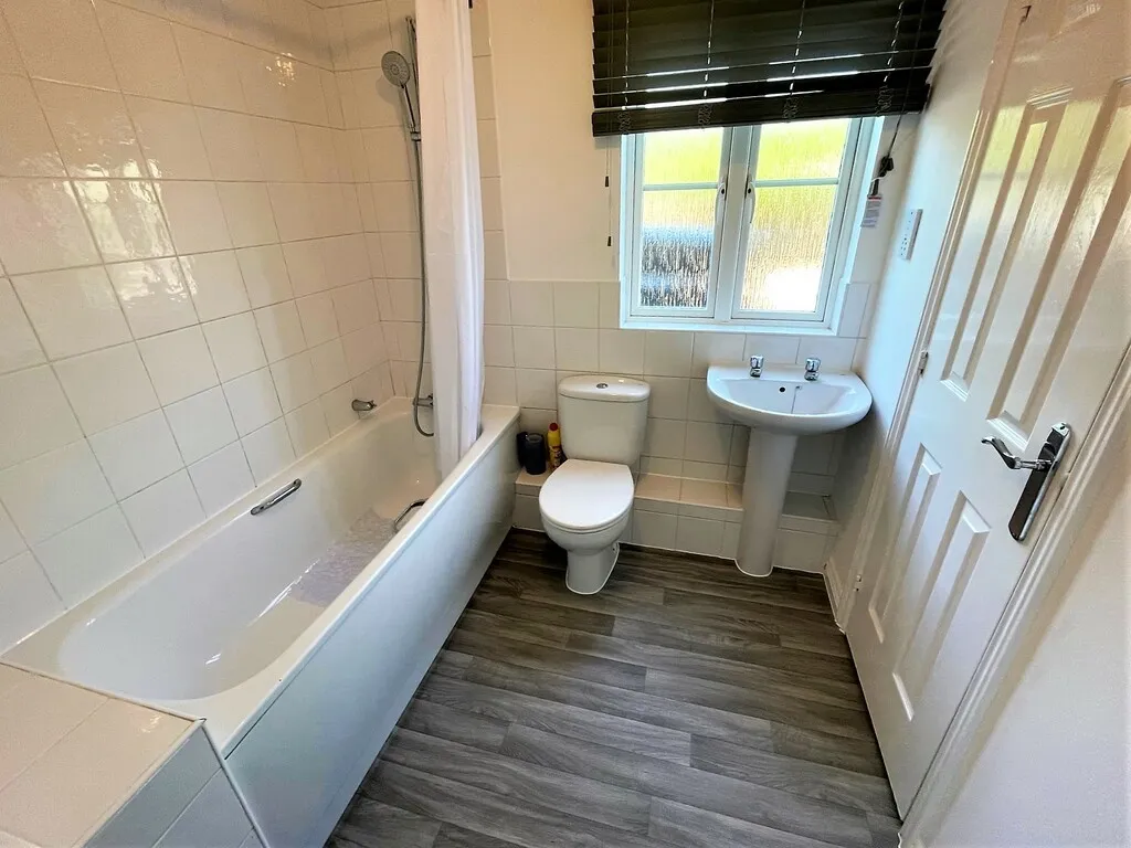 Coopers Court, photo 6