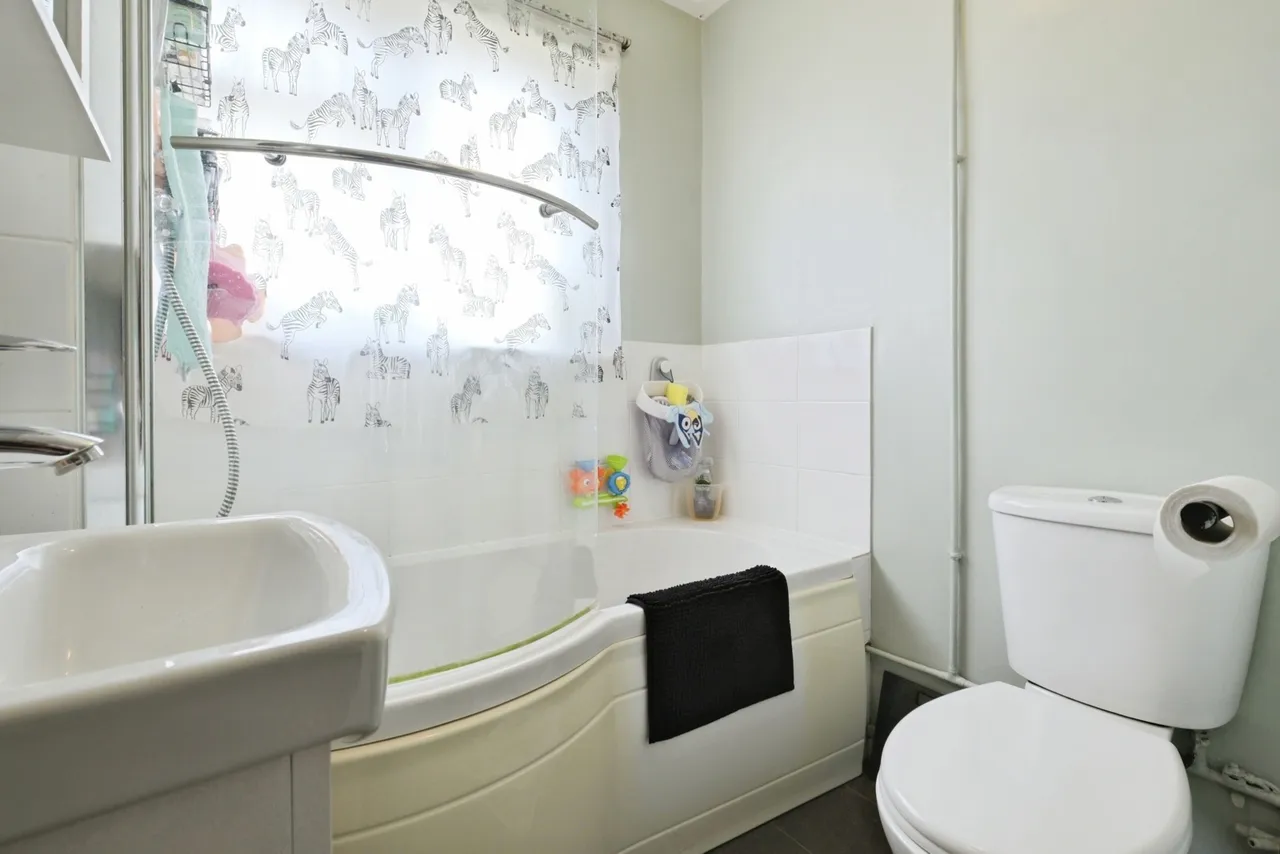 Johnson Close, Wells, BA5, photo 8