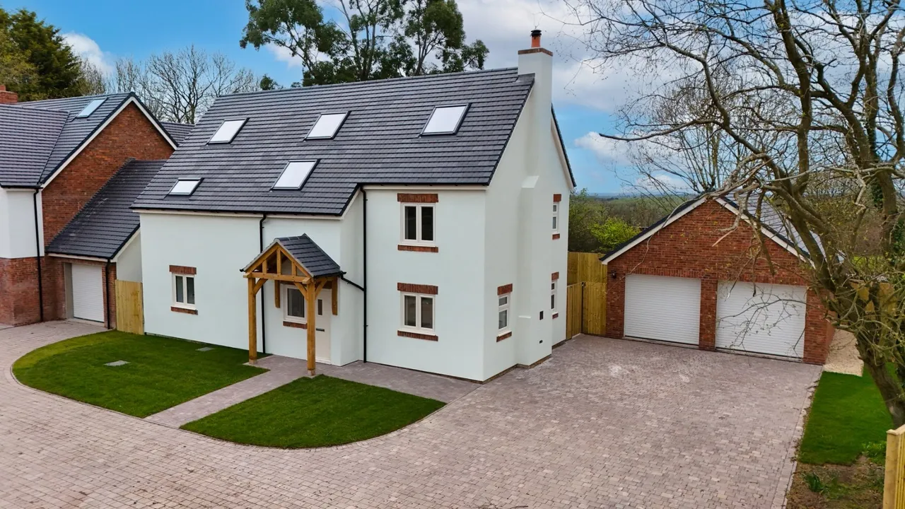 4 bed house for sale — Stoney Hill, Stoney Hill, Lightmoor TF4 3QQ
