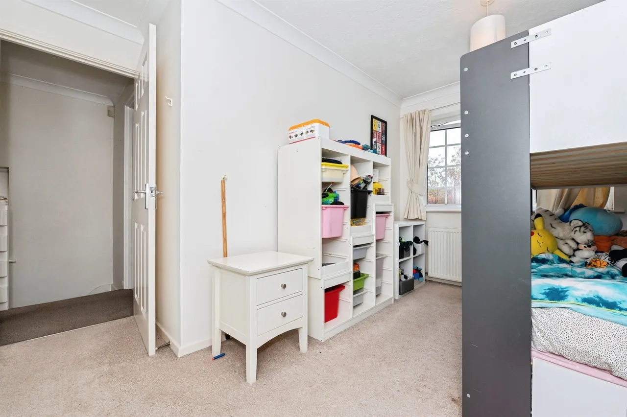 Mcleod Close, Grays, RM17, photo 12