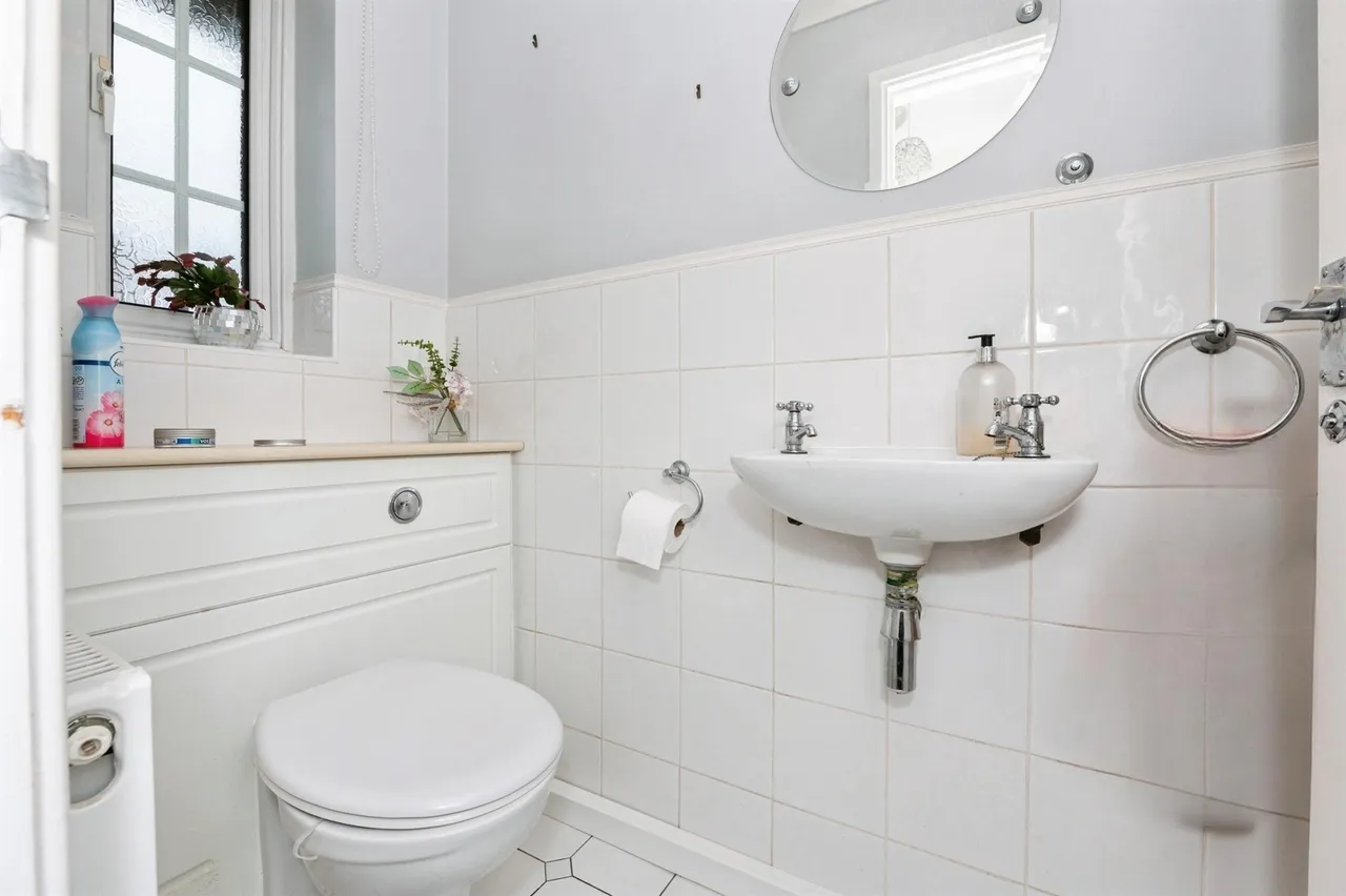 Mcleod Close, Grays, RM17, photo 13