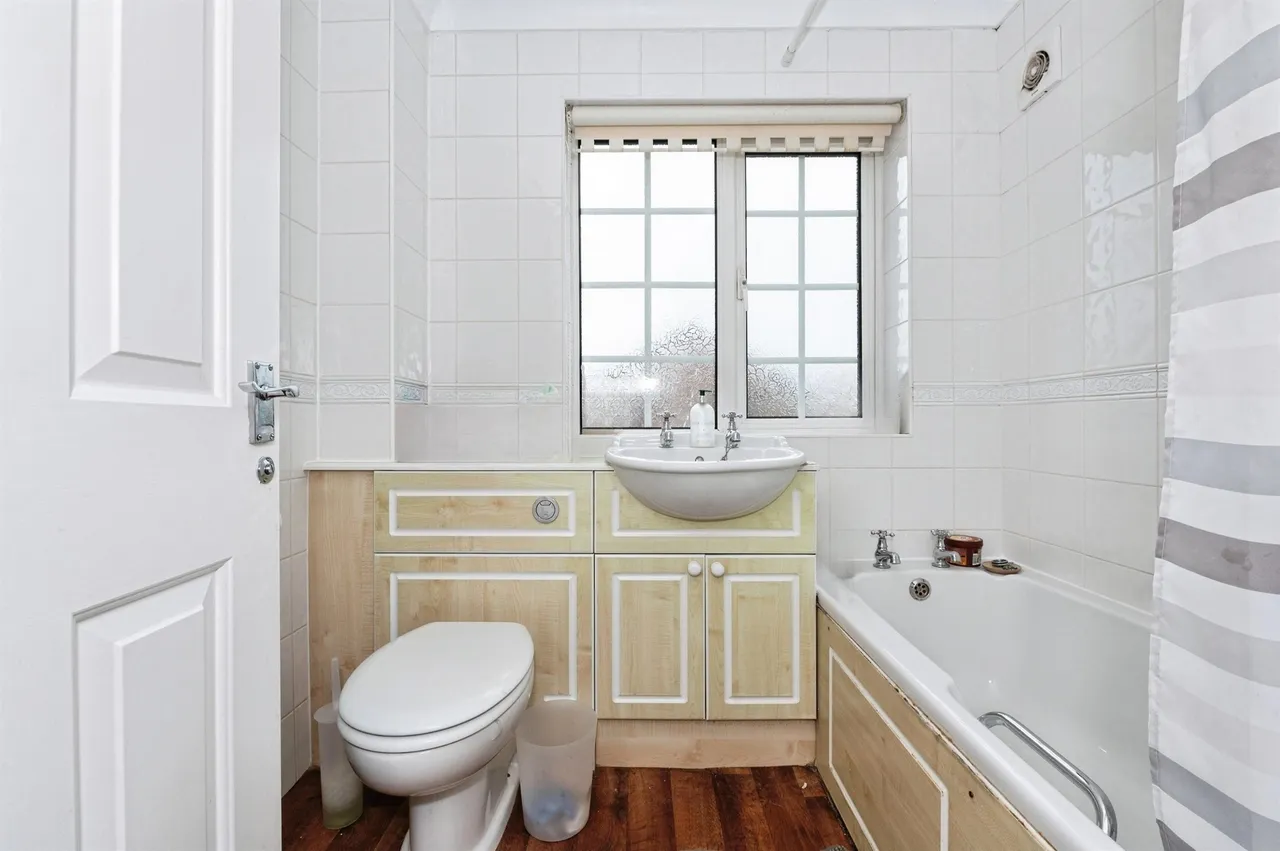 Mcleod Close, Grays, RM17, photo 14