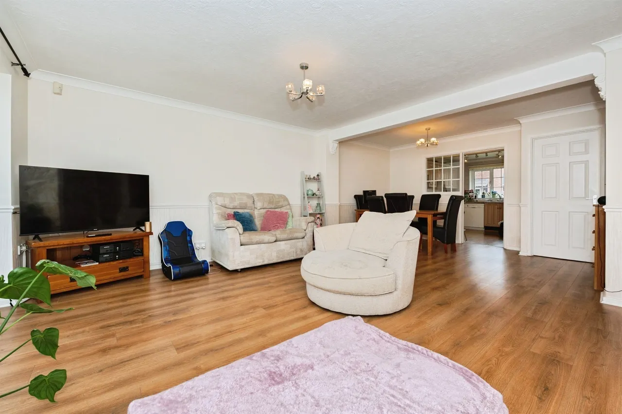 Mcleod Close, Grays, RM17, photo 3