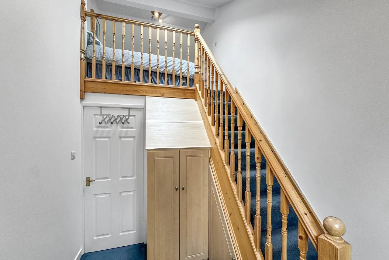 Winmarith Drive, Hale Barns, Cheshire WA15 8TJ, photo 26