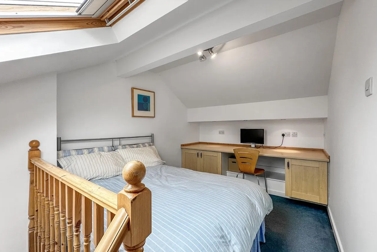 Winmarith Drive, Hale Barns, Cheshire WA15 8TJ, photo 27