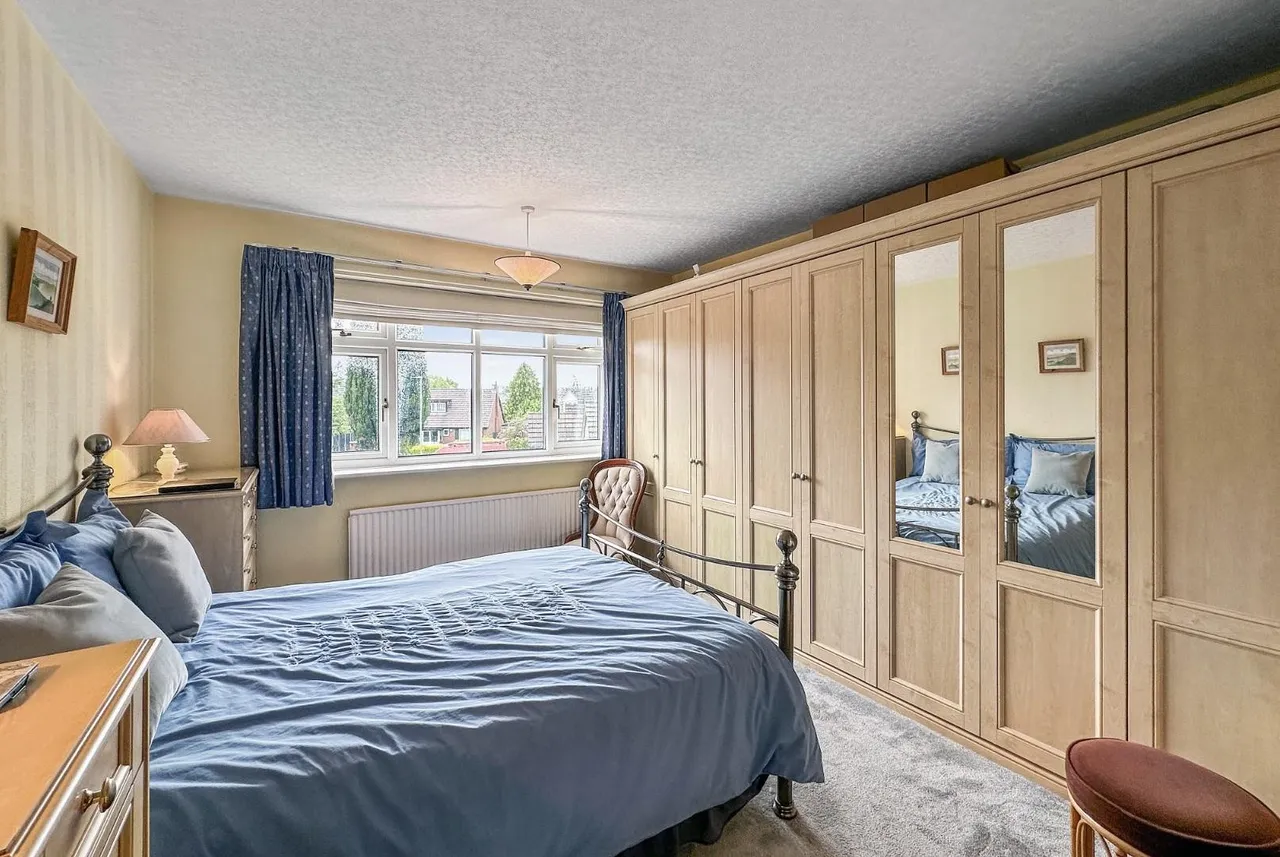 Winmarith Drive, Hale Barns, Cheshire WA15 8TJ, photo 17