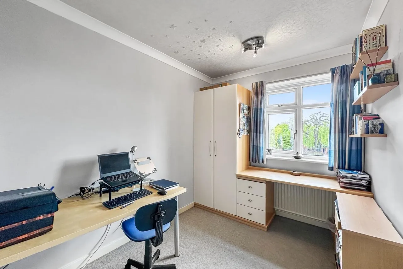 Winmarith Drive, Hale Barns, Cheshire WA15 8TJ, photo 22