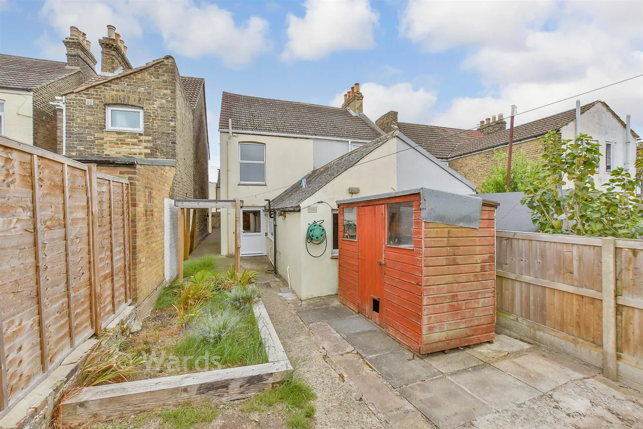 Shortlands Road, Sittingbourne, ME10, photo 8
