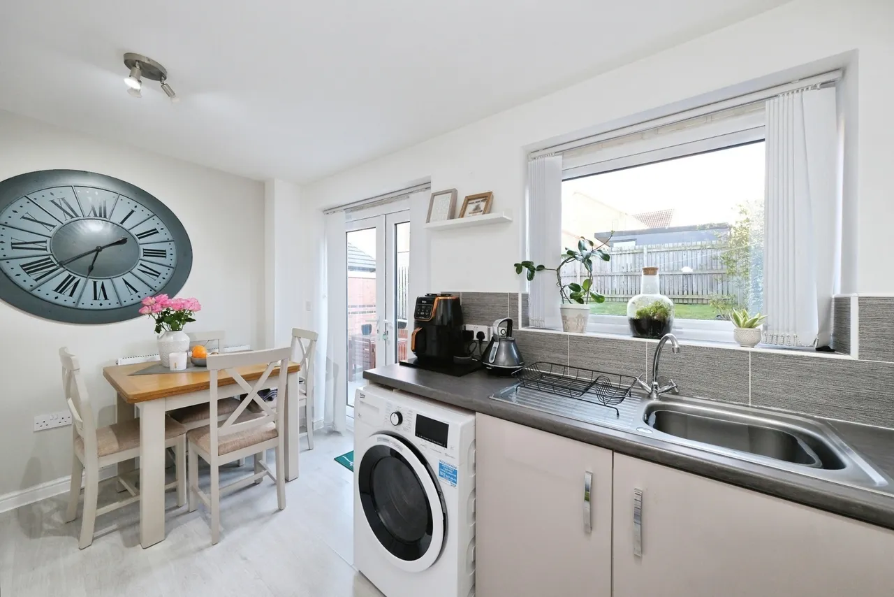 Monteney Road, Sheffield, S5, photo 2