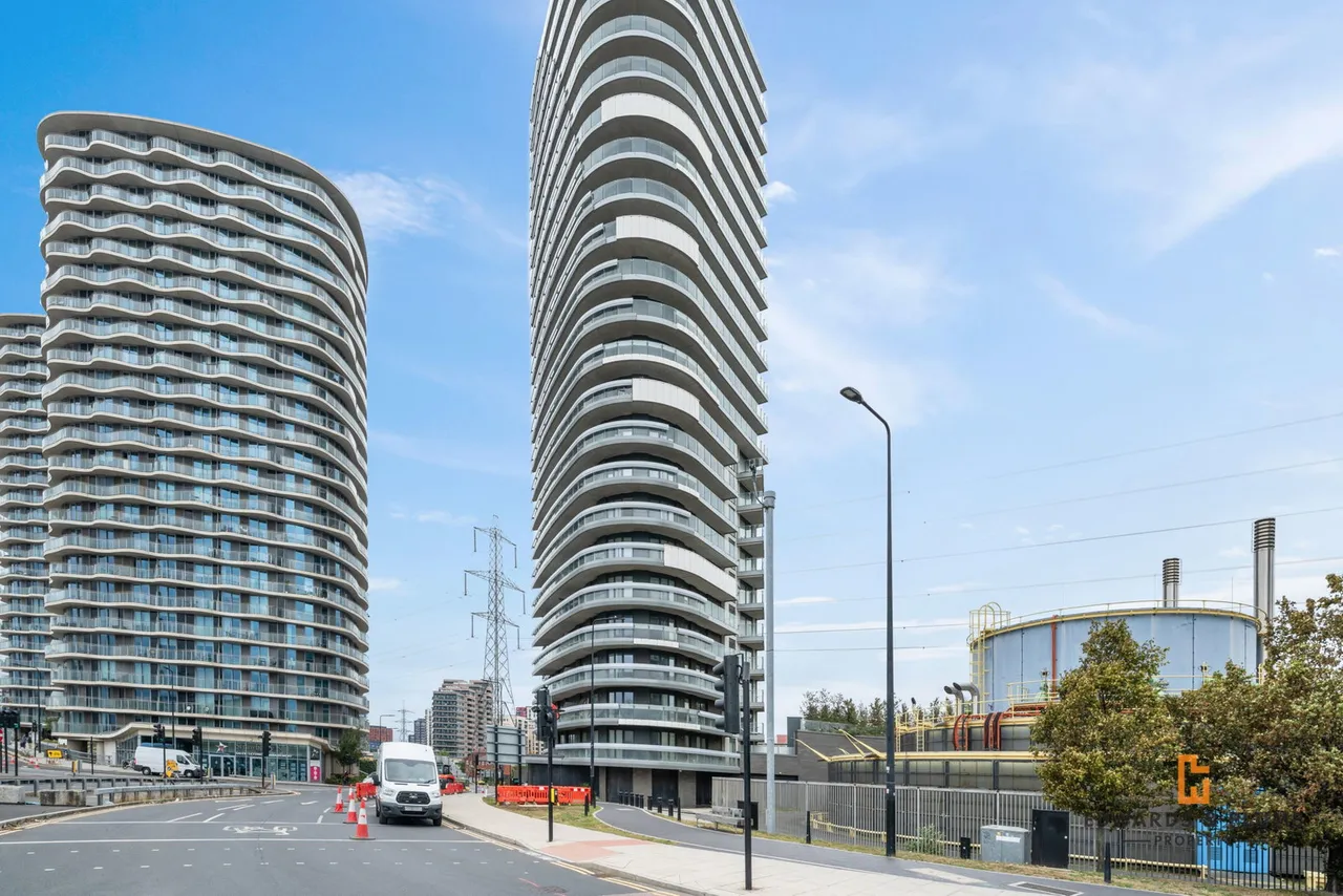 Western Gateway, London, E16, photo 2