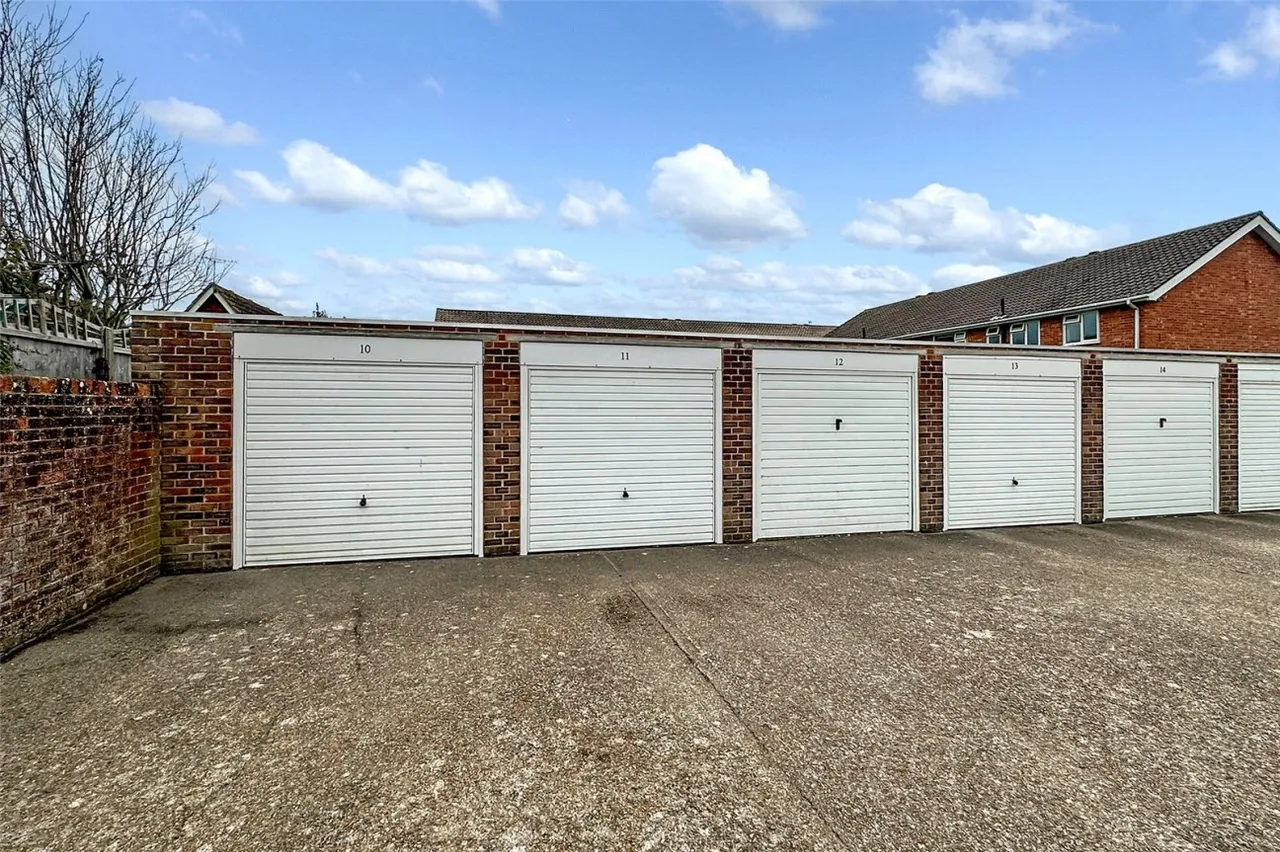 Rustington, Littlehampton, BN16, photo 12