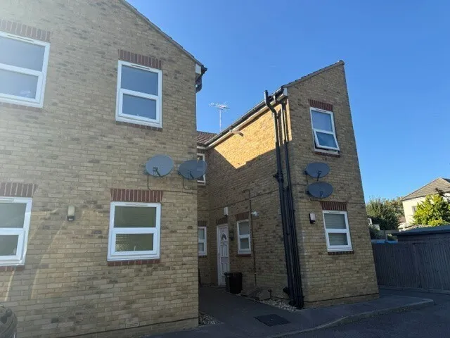 1 bed flat to rent, Fox Street, Gillingham, ME7