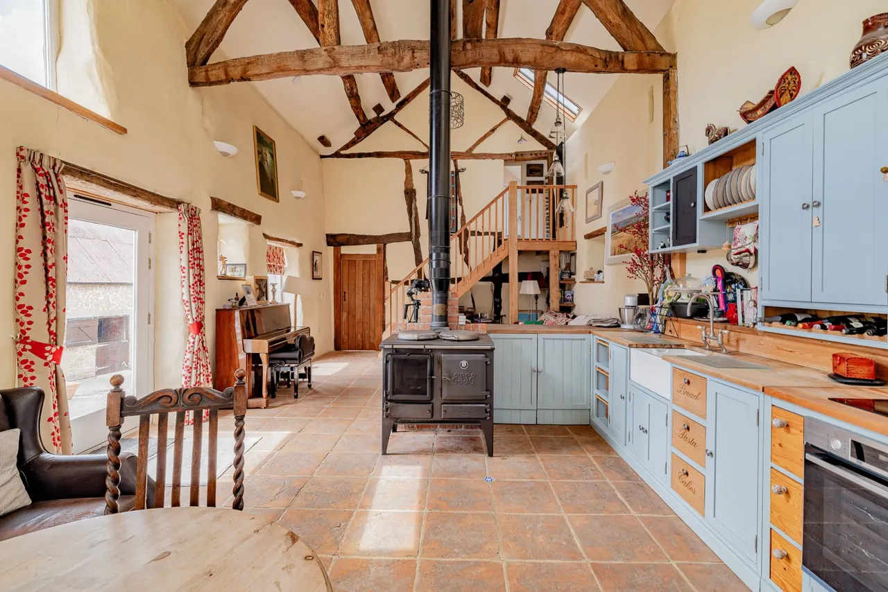 Llanfechain, SY22, photo 4