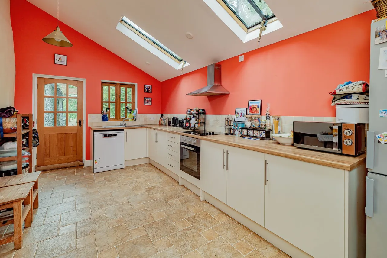 Llanfechain, SY22, photo 9