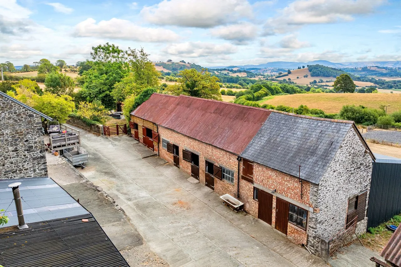 Llanfechain, SY22, photo 17