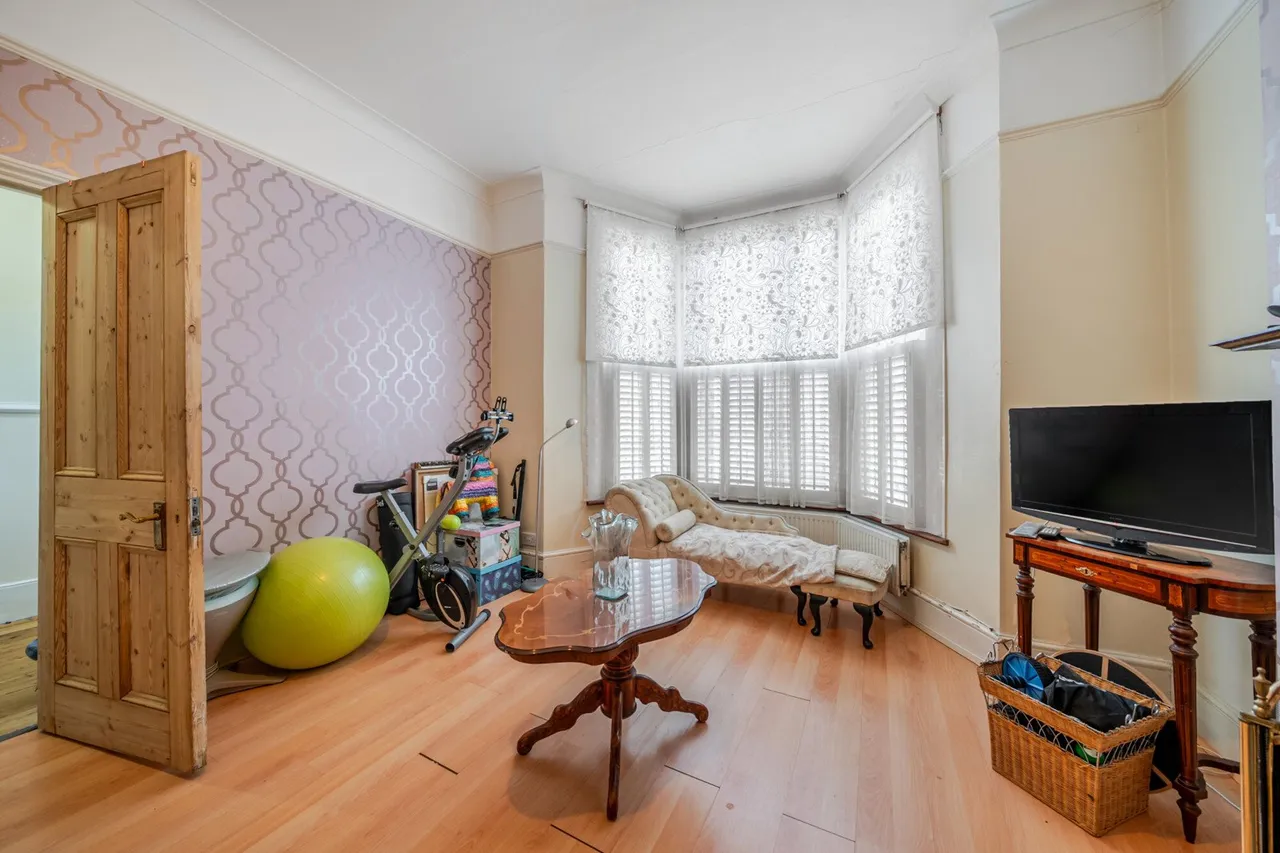 Wellmeadow Road, SE6, photo 23