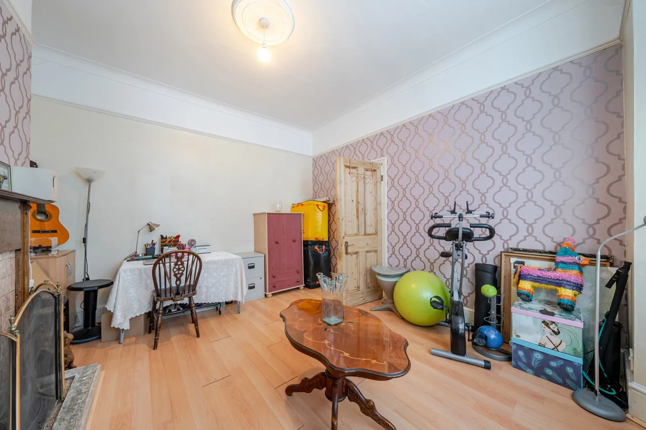 Wellmeadow Road, SE6, photo 22