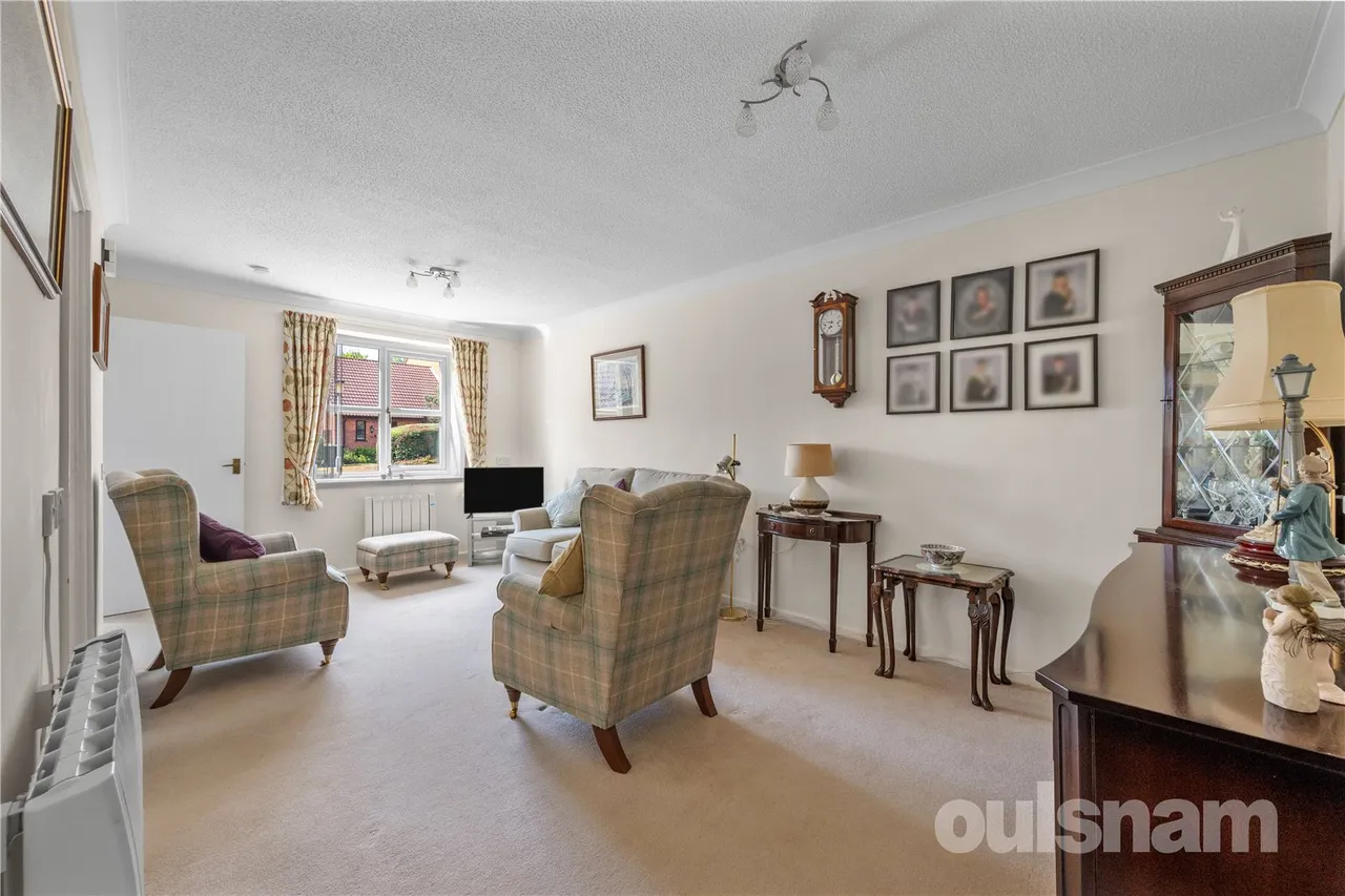 Willow Tree Drive, Barnt Green, Birmingham, Worcestershire, B45 8PB, photo 4