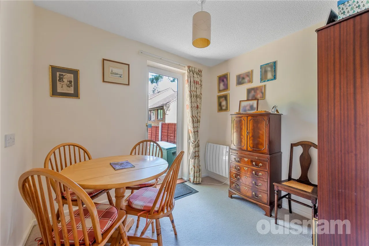 Willow Tree Drive, Barnt Green, Birmingham, Worcestershire, B45 8PB, photo 7