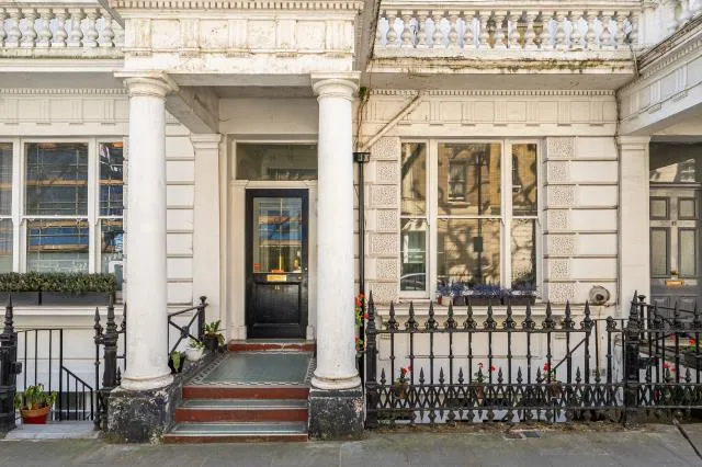 Linden Gardens, London, W2, photo 15