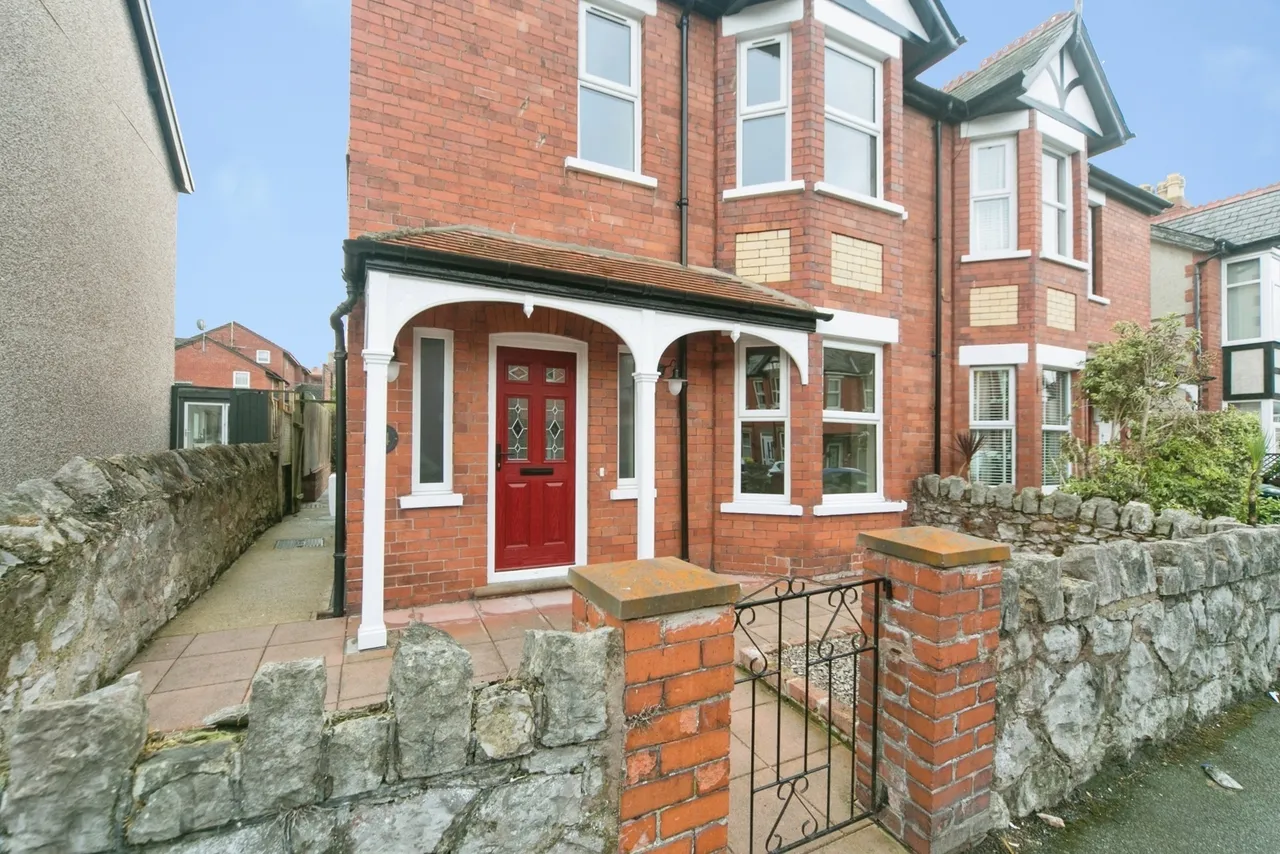 Cadwgan Road, Old Colwyn, LL29, photo 21