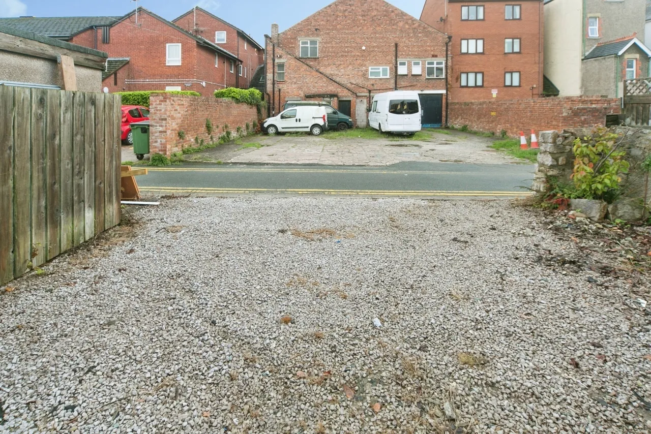 Cadwgan Road, Old Colwyn, LL29, photo 25