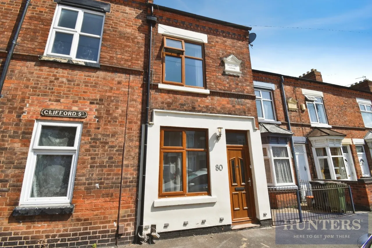 3 bed house for sale — Clifford Street, Wigston, Leicestershire