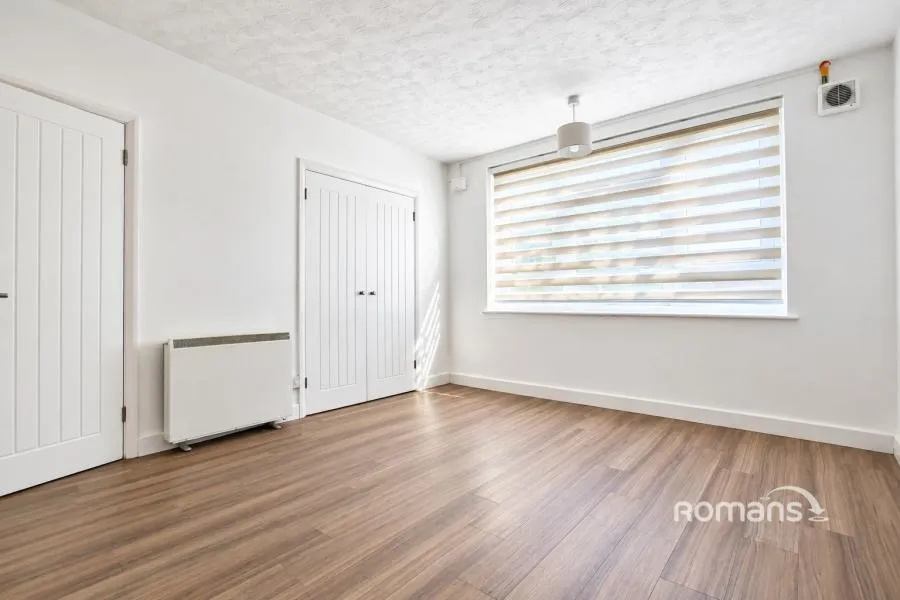 Bronsdon Way, Denham, UB9, photo 2