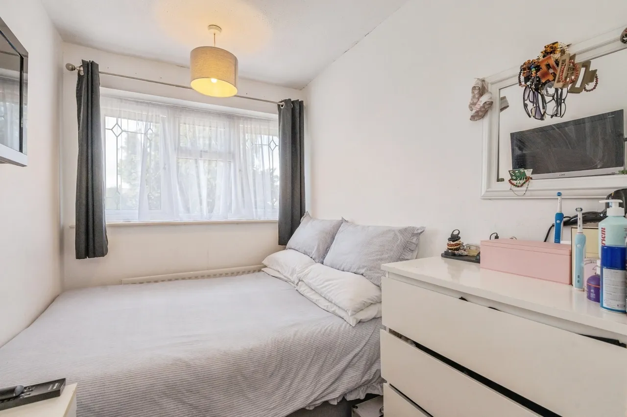 Toft Avenue, Grays, RM17, photo 11