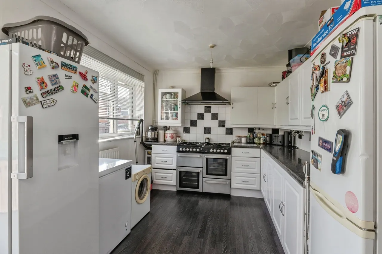 Toft Avenue, Grays, RM17, photo 10