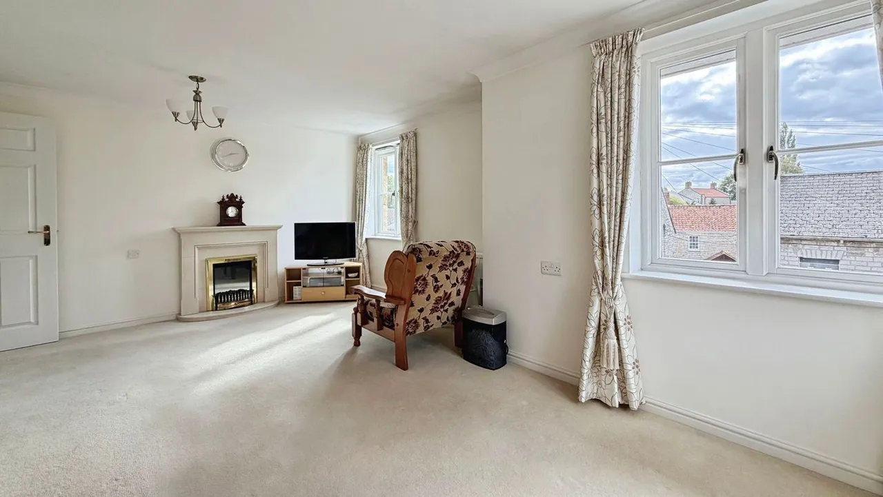 Somerton Road, Street, BA16, photo 5