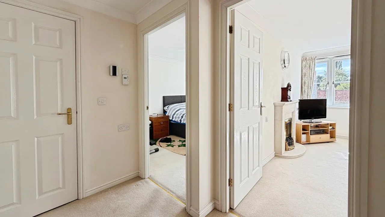 Somerton Road, Street, BA16, photo 7