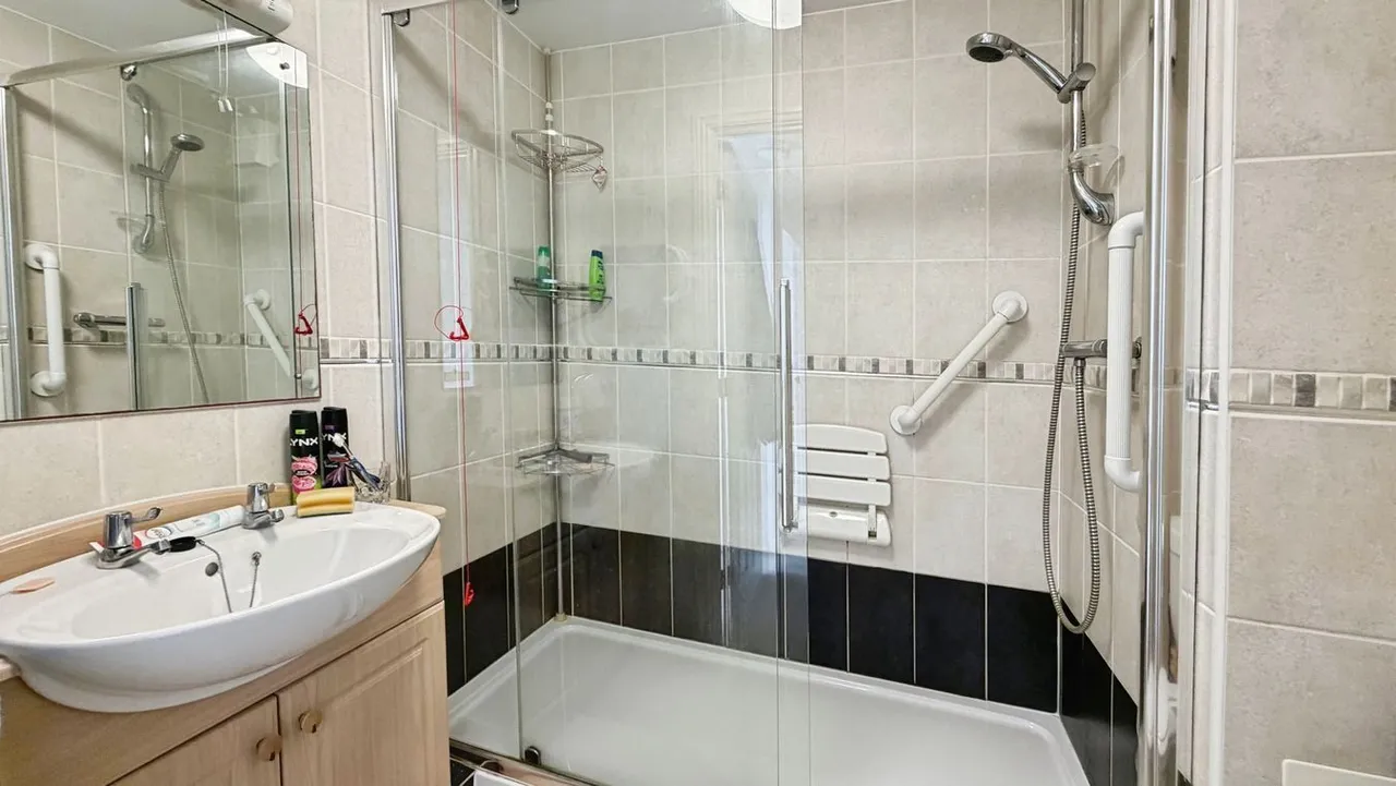 Somerton Road, Street, BA16, photo 10
