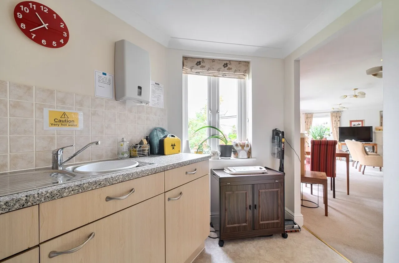 Somerton Road, Street, BA16, photo 14