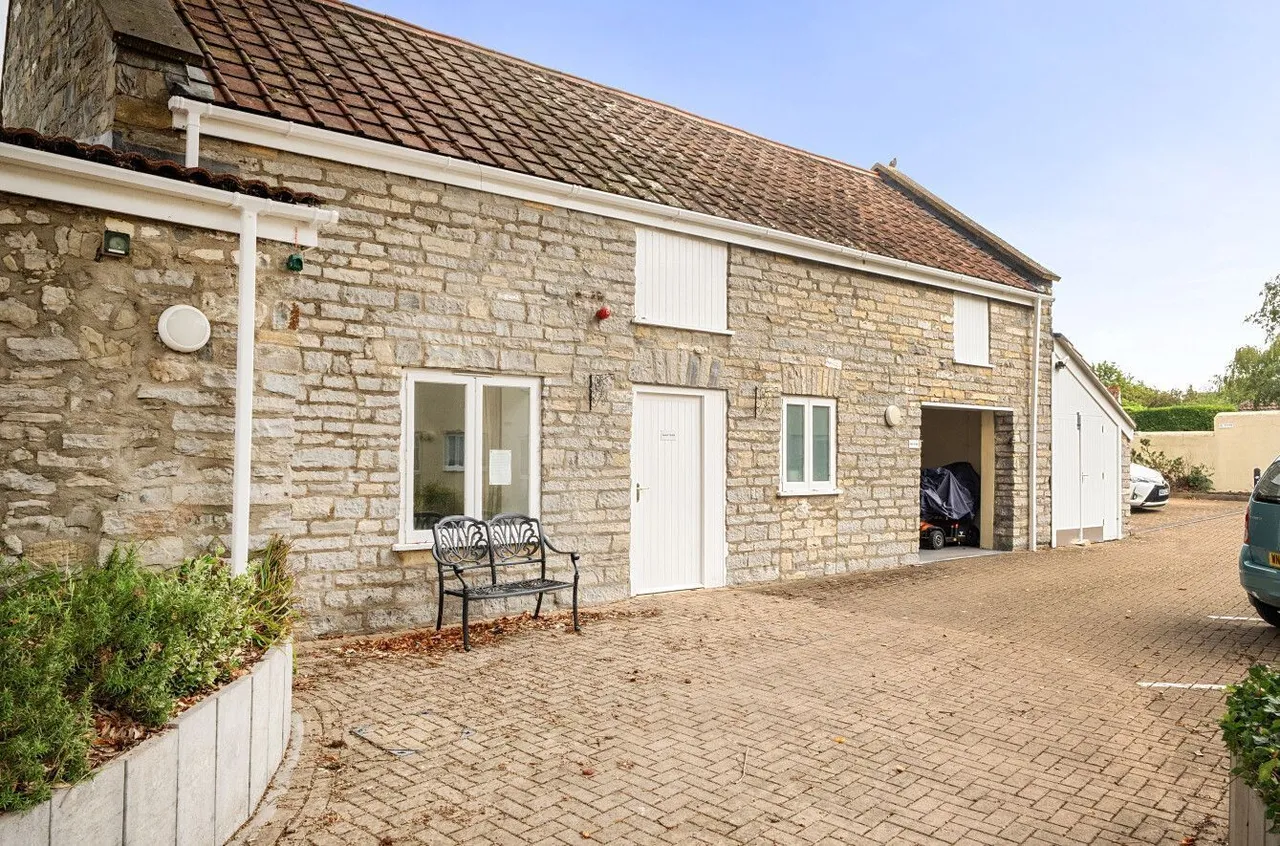 Somerton Road, Street, BA16, photo 17