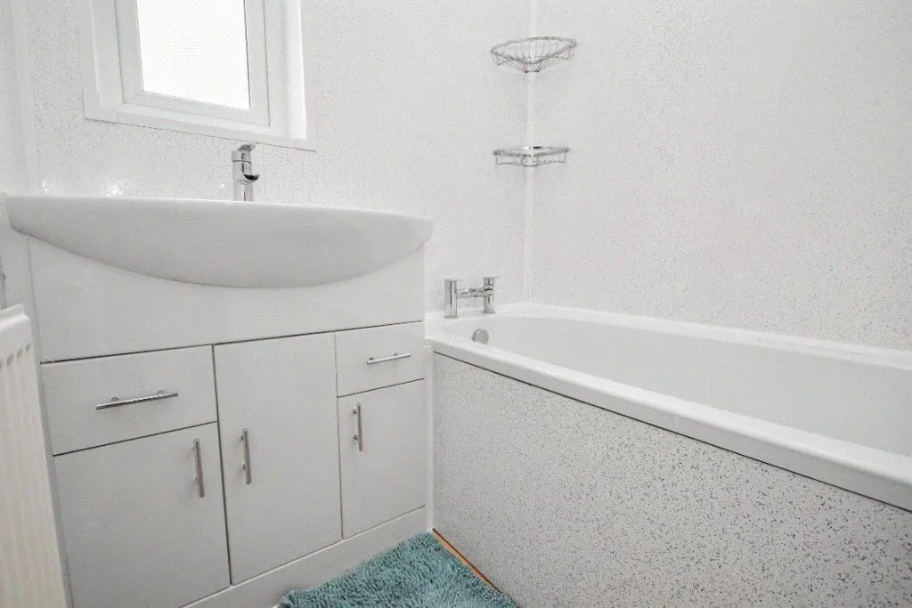Warmfield View, Wakefield, WF1, photo 8