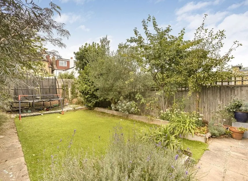 Nimrod Road, Furzedown, SW16, photo 4