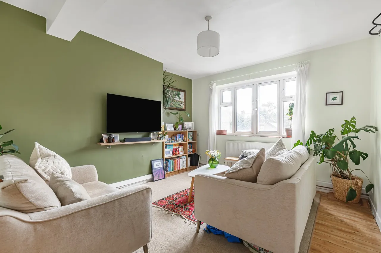 2 bed flat for sale, Stockwell Gardens Estate, Stockwell, SW9