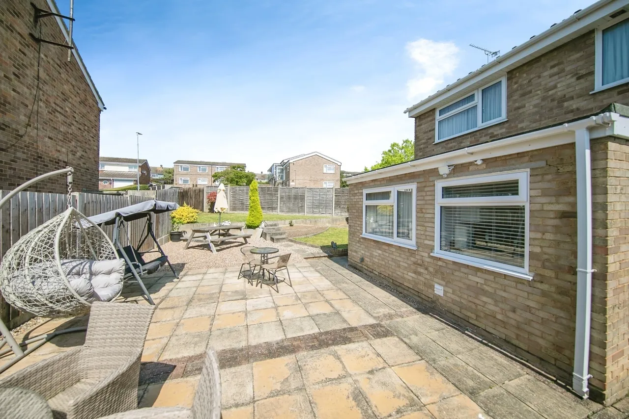Holcombe Crescent, Ipswich, Suffolk, IP2, photo 14