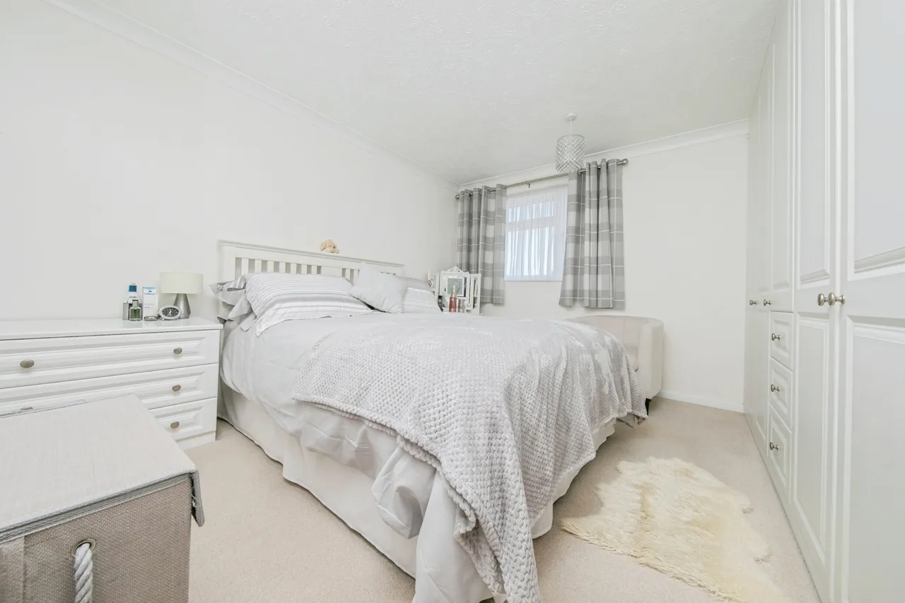 Holcombe Crescent, Ipswich, Suffolk, IP2, photo 8