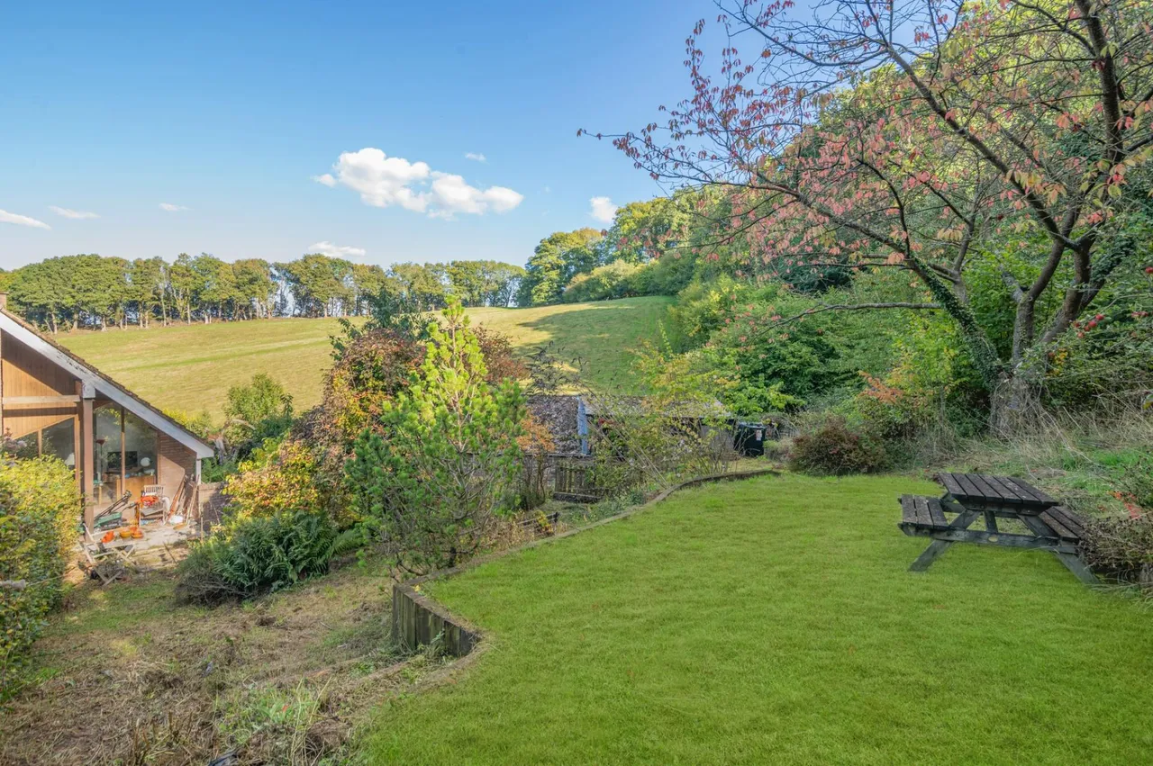 Watery Lane, Lea Bailey Hill, HR9, photo 10