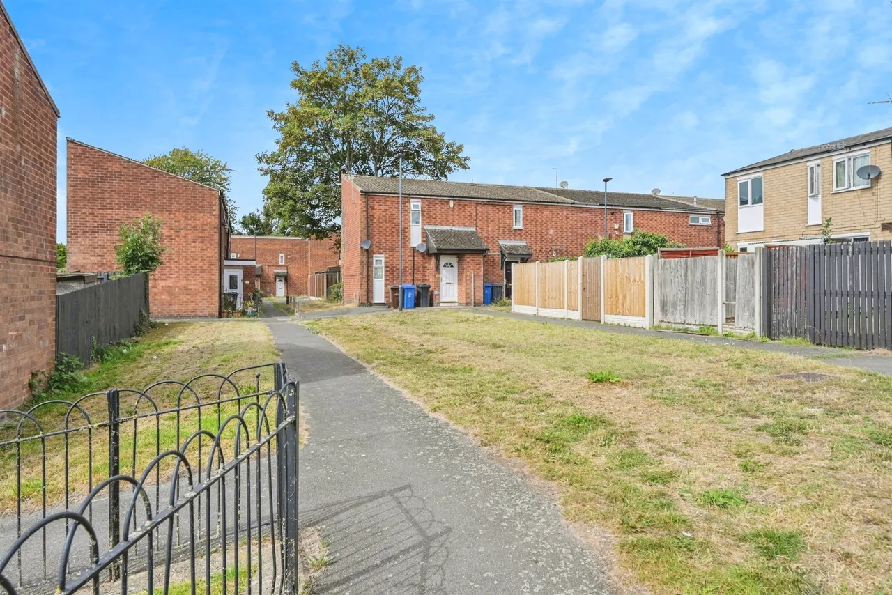 Montrose Close, Sinfin, DE24, photo 15
