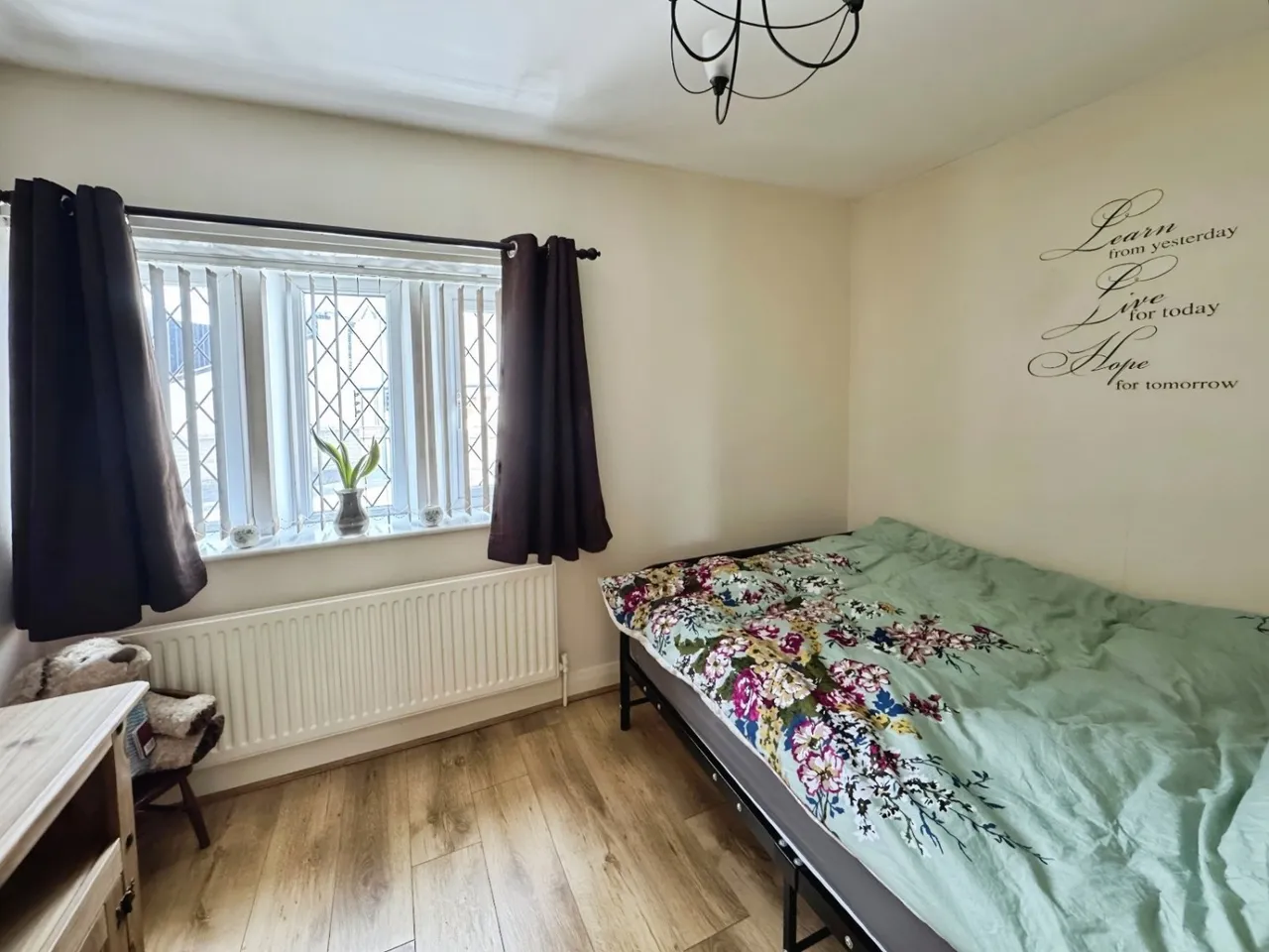 Hare Park Lane, Hightown, WF15, photo 15