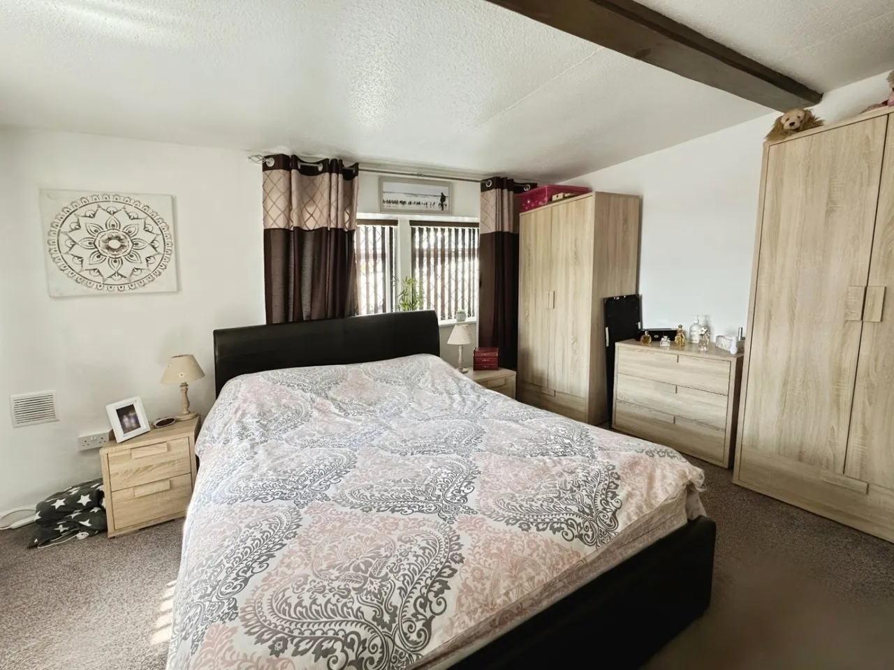Hare Park Lane, Hightown, WF15, photo 8
