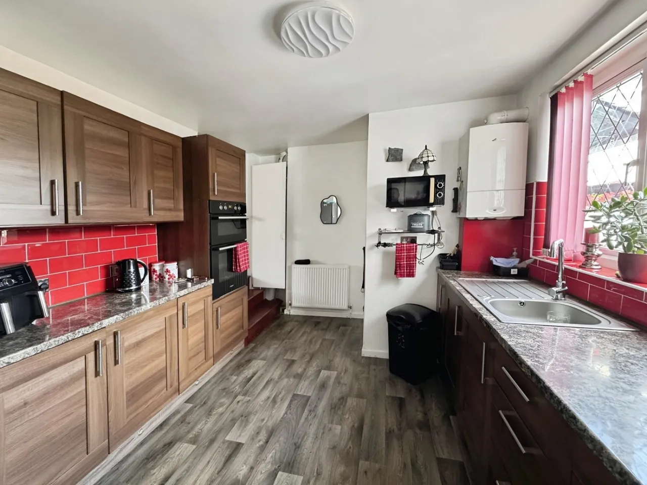 Hare Park Lane, Hightown, WF15, photo 5