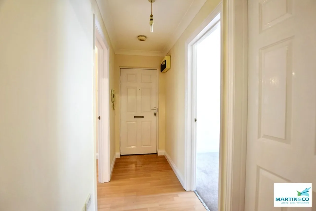 Trinity Court, Hinckley, Leicestershire, photo 5