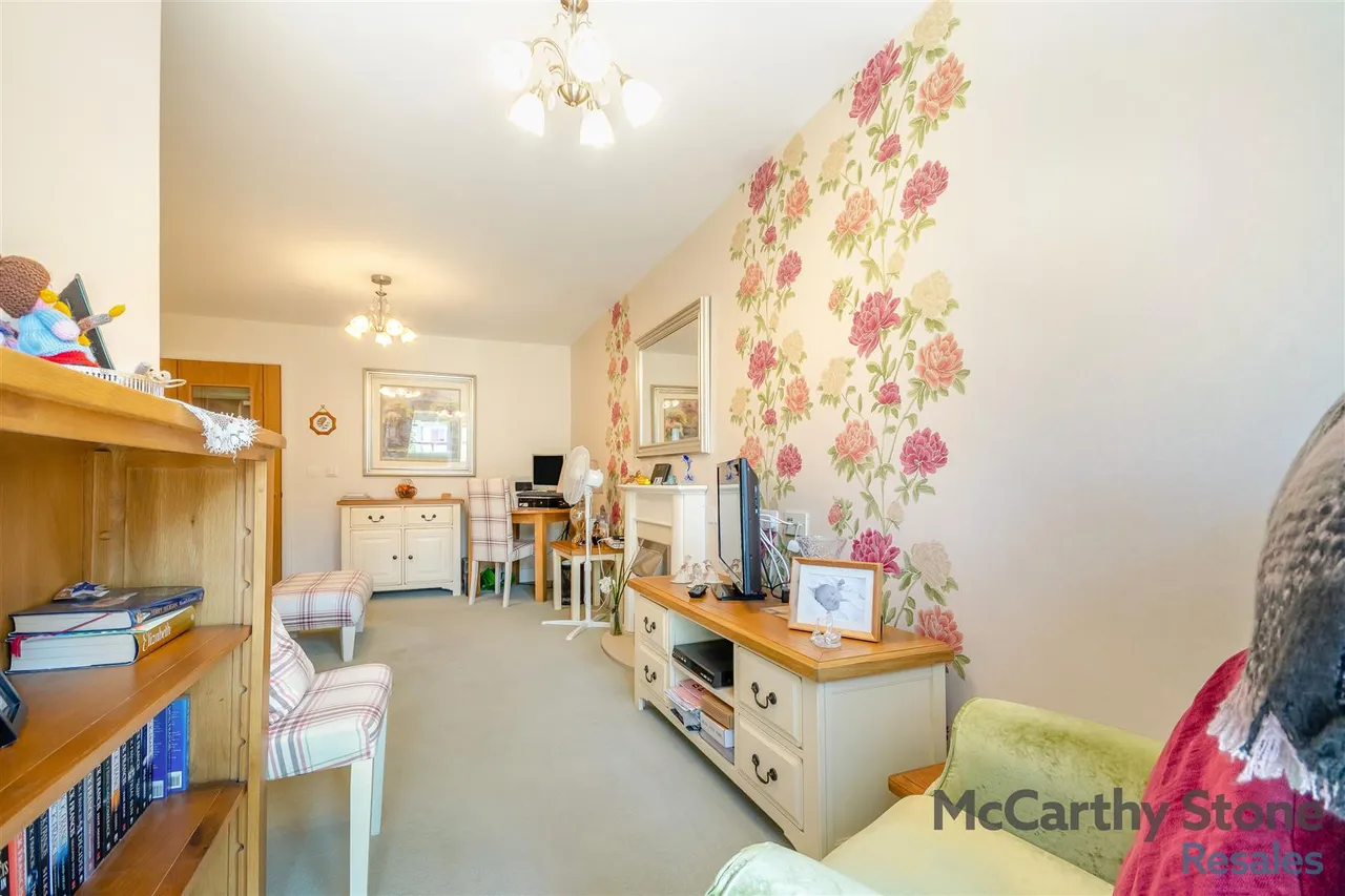 Hanbury Road, Droitwich, WR9, photo 8