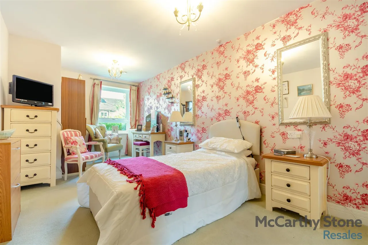 Hanbury Road, Droitwich, WR9, photo 11