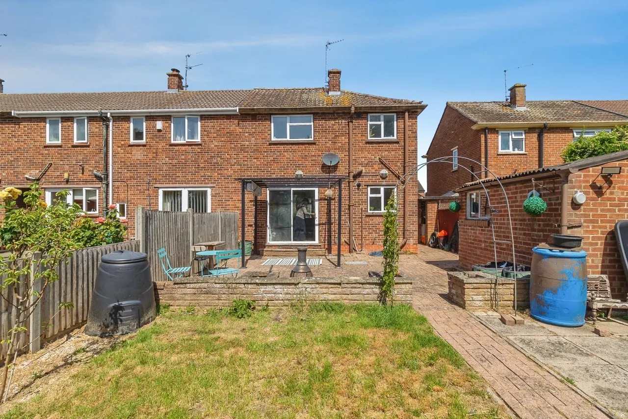 Southern Way, Wolverton, Milton Keynes, Buckinghamshire, MK12, photo 19
